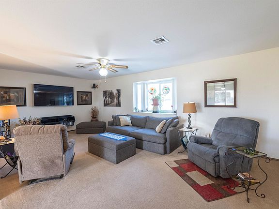 5th image of 3147 W Patricia Ln