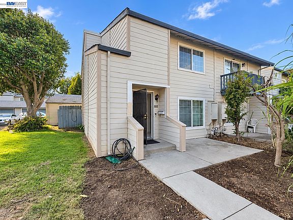 3rd image of 4208 Apollo Cir