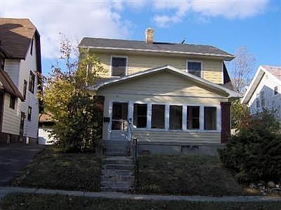 2nd image of 111 E Bruce Ave