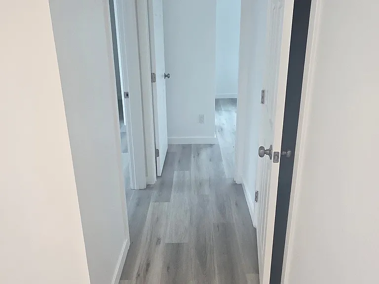 1177 W Phillips Blvd — Photo 6