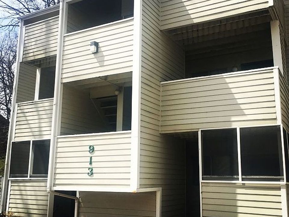 913 Michigan St 89C4197B6, Lawrence, KS 66044 Zillow