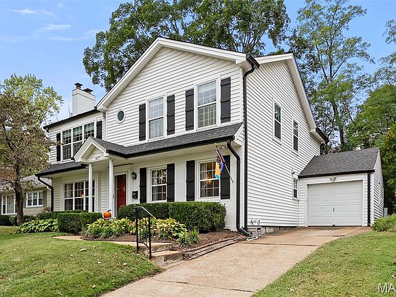 2nd image of 827 Yosemite Dr