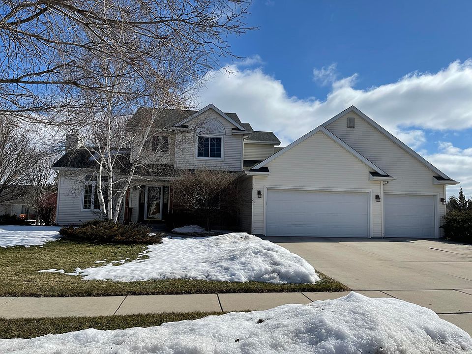 1st image of 723 Oriole Ln