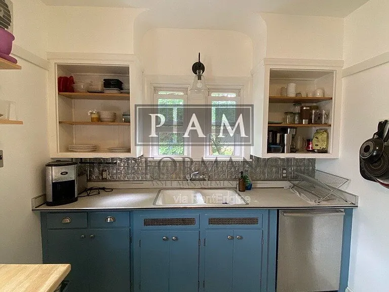 2922 S 48th St — Photo 9