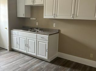 115 W Main St APT D, Newcomerstown, OH 43832