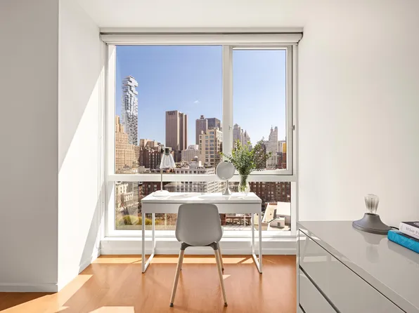 200 Chambers Street image 8 of 21