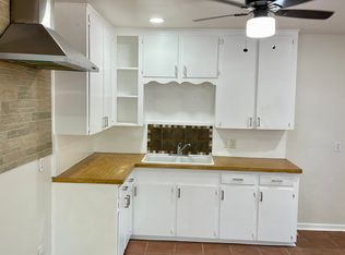 516 Harrison Ln, Hurst, TX 76053