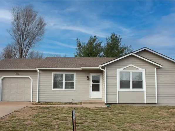 1615 Savage St, Eudora, KS 66025