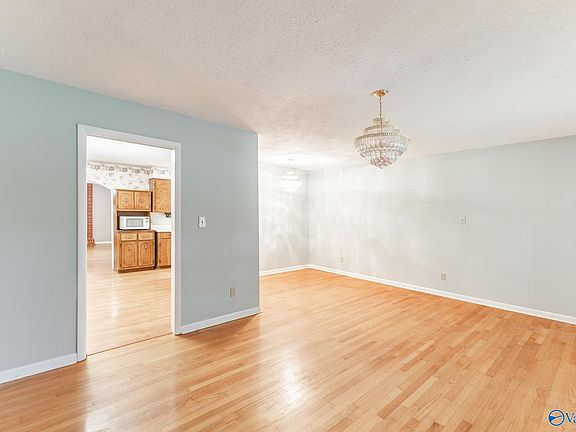 4th image of 101 Marshall Dr