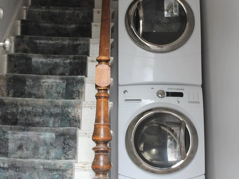 8 Pleasant St #B — Photo 2