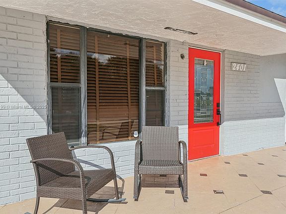 5th image of 2401 NW 179th St
