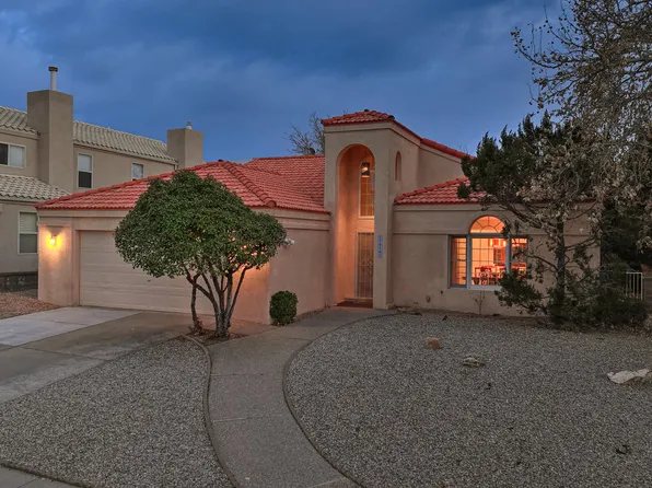 7916 Corona Ave NE, Albuquerque, NM 87122