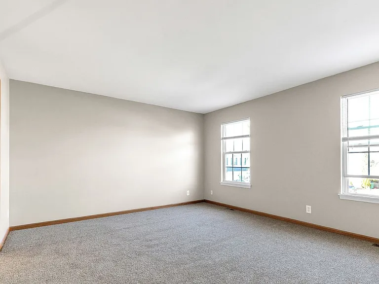 22311 W Niagara Ct — Photo 10