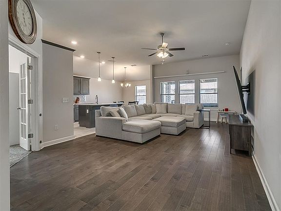 3rd image of 469 Nest Cir