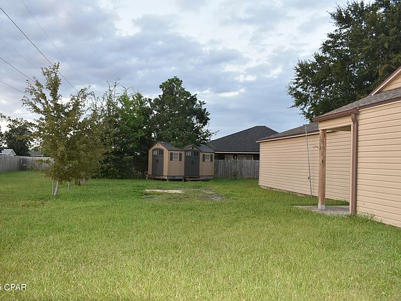2nd image of 4043 Woodville Ln