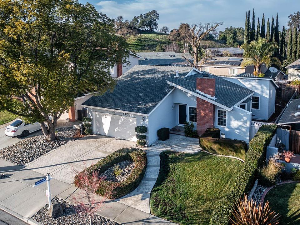 1st image of 445 Beckham Dr