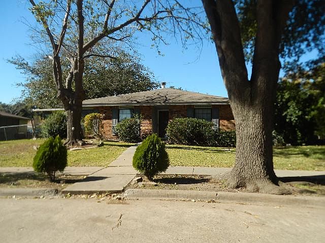 1st image of 6305 Glenmoor Dr