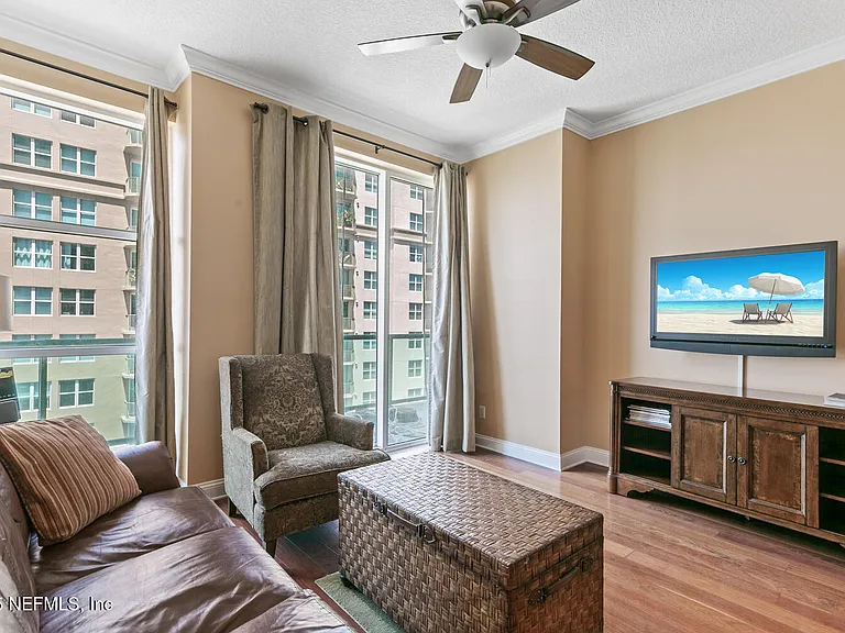 1431 Riverplace Blvd #2302 — Photo 10
