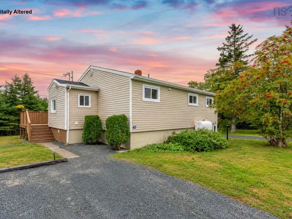 28 Saint Genevieve Dr #Of, Halifax, NS B0J 2L0