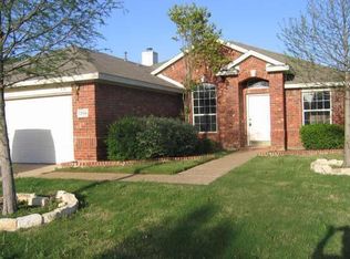 2504 Blue Holly Dr, Corinth, TX 76210