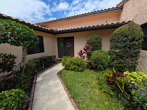 3744 SW Quail Meadow Trl #B Photo 1
