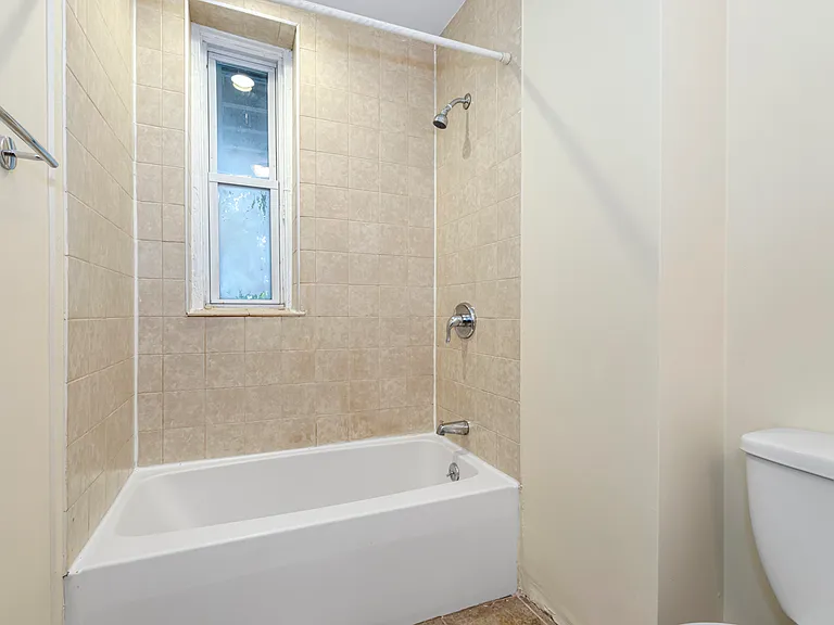 44 Brackett St #2 — Photo 22