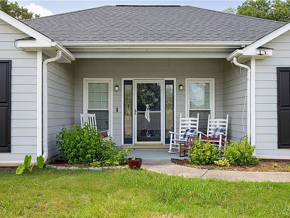 3rd image of 87 Lee Rd #556