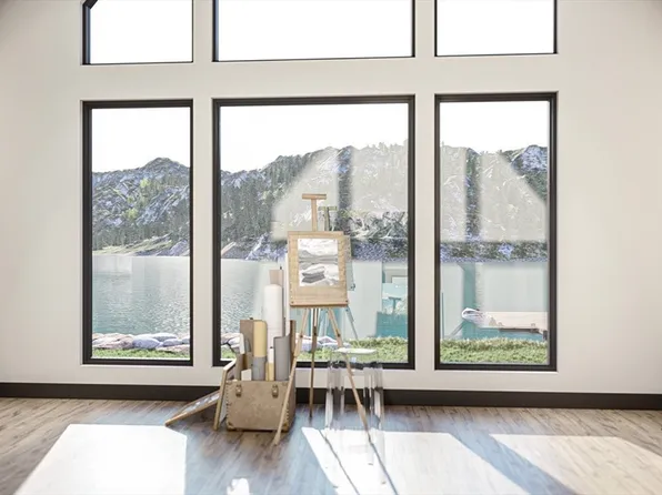 88 High St, Shrewsbury, MA 01545