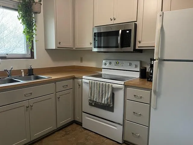 1470 Arundel St — Photo 31
