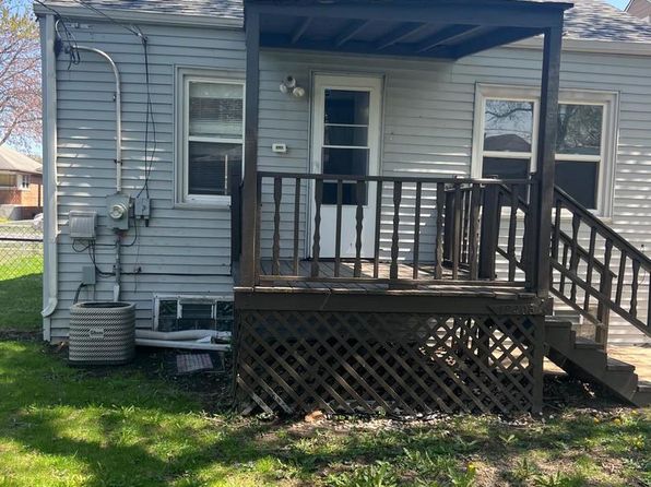 12408 S Carpenter St, Calumet Park, IL 60827