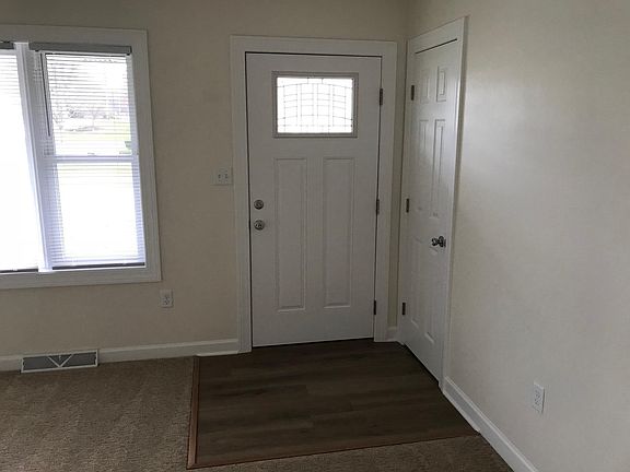 5th image of 3323 Debra Dr