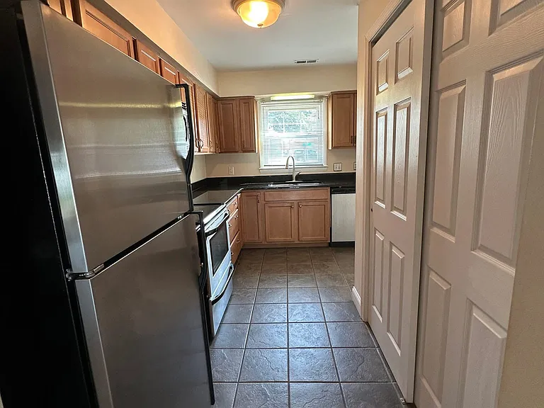 914 C Ave — Photo 11