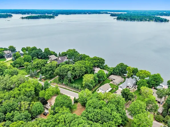 25725 Birch Bluff Rd, Shorewood, MN 55331
