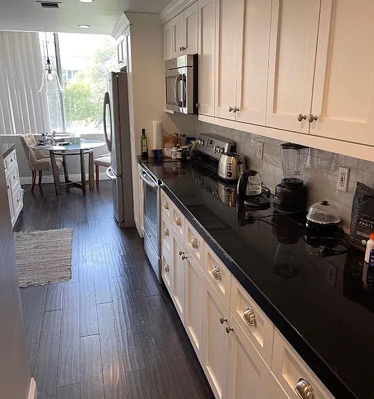 412 N Palm Dr #302 — Photo 8