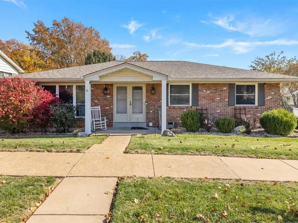 4734 Kerth Dr, Saint Louis, MO 63128
