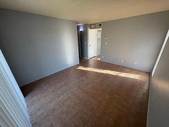 4th image of 3300 Huntington Ave APT 12