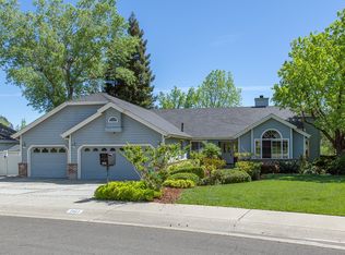 3823 Andes Dr, Redding, CA 96001