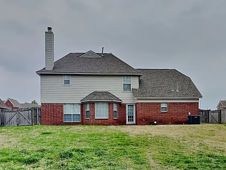 5657 Wolf Pack Dr — Photo 24