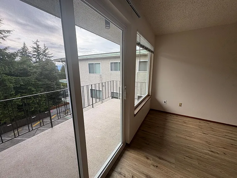 Greenwood Vista Apartments — Photo 1
