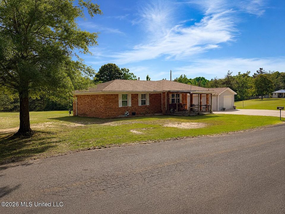1st image of 438 Lane Rd