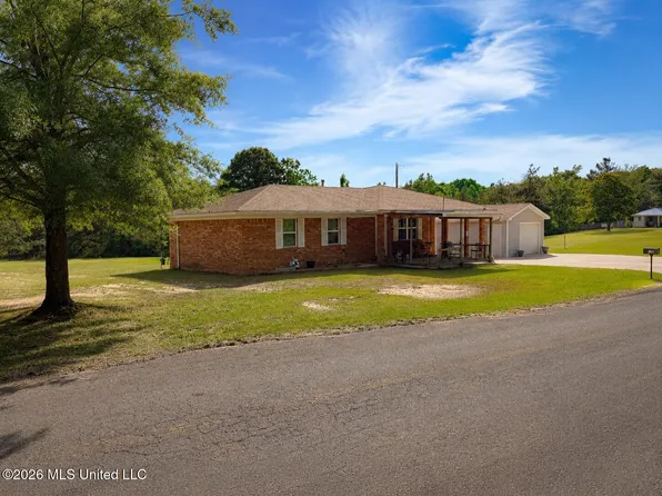 438 Lane Rd, Potts Camp, MS 38659