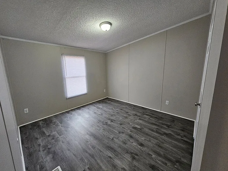15 Liberty Ln — Photo 9