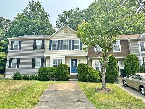 103 Staunton Ct Photo 1