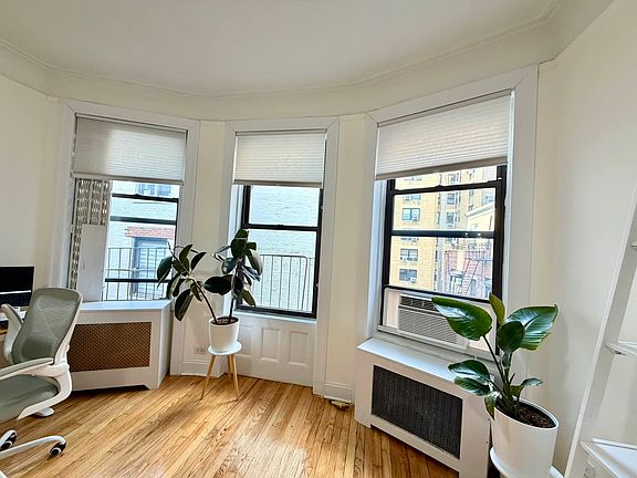 4th image of 251 W 81st St #7S