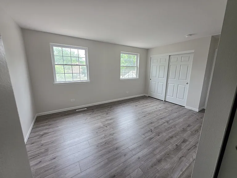 740 Village Cir — Photo 8