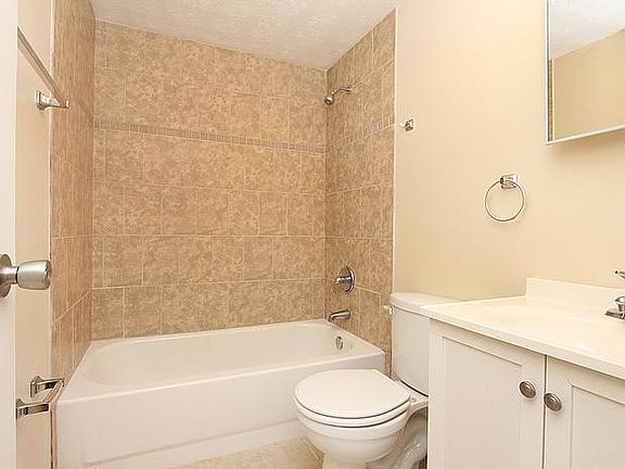 2nd image of 7743 Praver Dr E