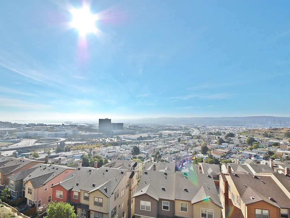1st image of 21 Mandalay Pl