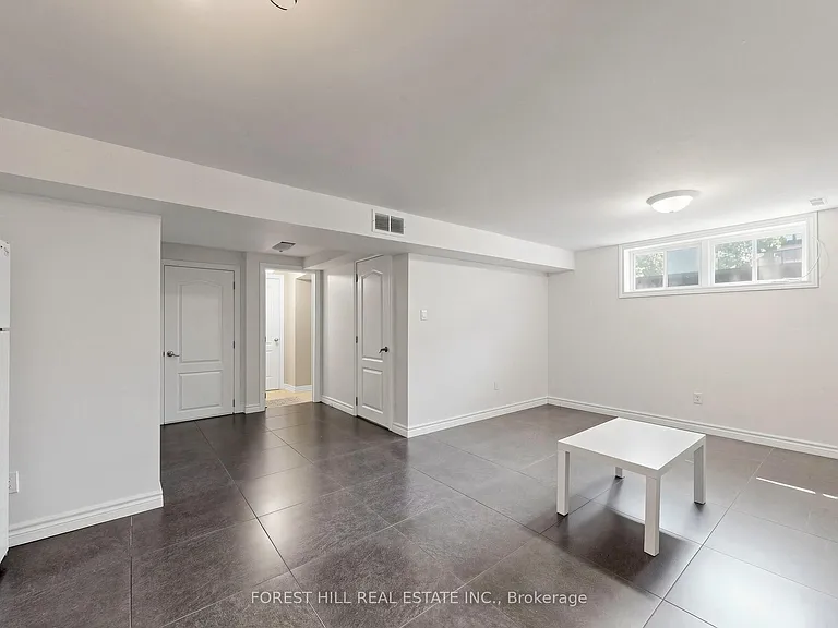 32 Wycliffe Cres — Photo 39