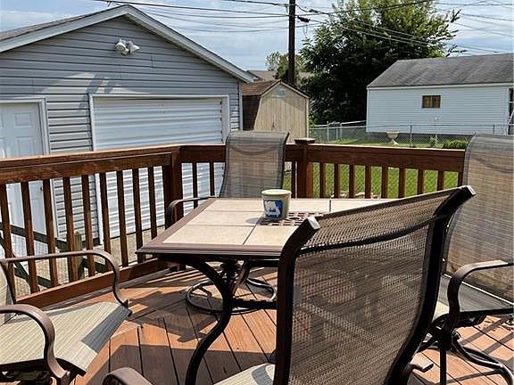 4th image of 2544 Acorn Dr