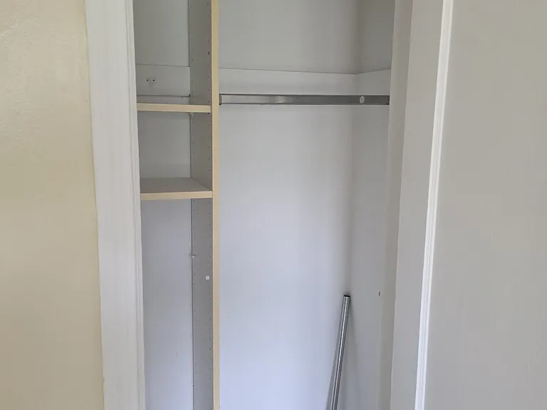 44 Virginia Ave — Photo 16